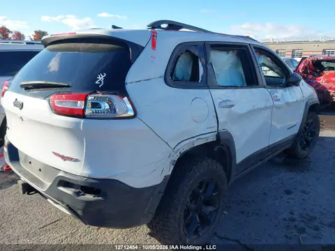 2016 Jeep Cherokee Trailhawk VIN 1C4PJMBS0GW358269 фото 4