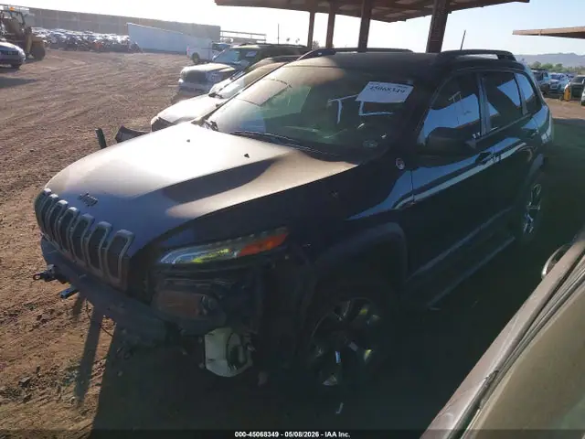 1C4PJMBS1GW122939 — 2016 Jeep Cherokee Trailhawk, фото 2 с аукциона IAAI 13.10.2026, Передняя и задняя части