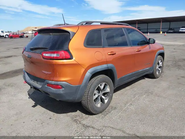 1C4PJMBS2GW154444 — 2016 Jeep Cherokee Trailhawk, фото 4 с аукциона IAAI 14.10.2026, Передняя часть