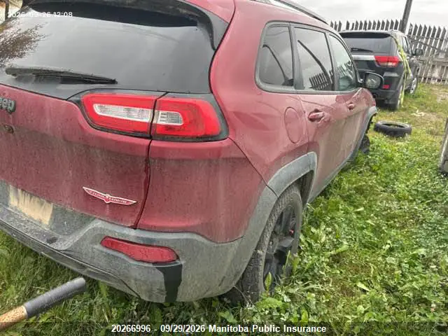 1C4PJMBB0HW525750 — 2017 Jeep Cherokee Trailhawk, фото 4 с аукциона IAAI 14.10.2026, Лобовое стекло