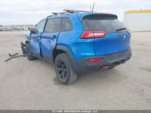 2018 Jeep Cherokee Trailhawk VIN 1C4PJMBX1JD558124 фото 3