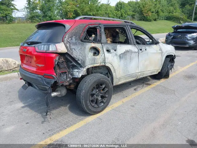 1C4PJMBX2KD443159 — 2019 Jeep Cherokee Trailhawk, фото 4 с аукциона IAAI 13.10.2026, Кузов