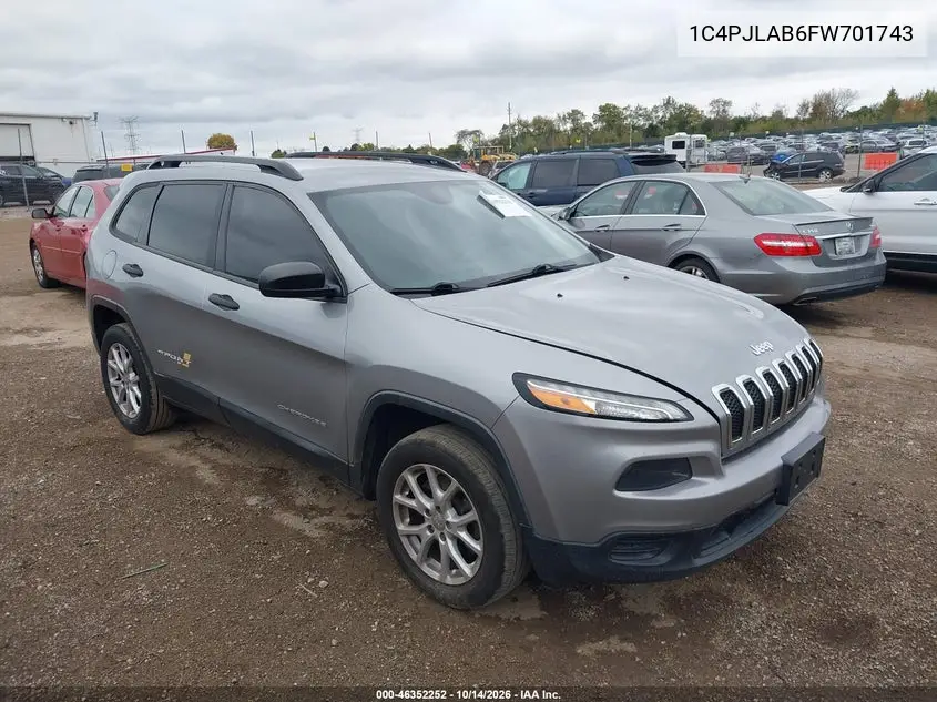 1C4PJLAB6FW701743 — 2015 Jeep Cherokee, фото 2 с аукциона IAAI, Естественный износ