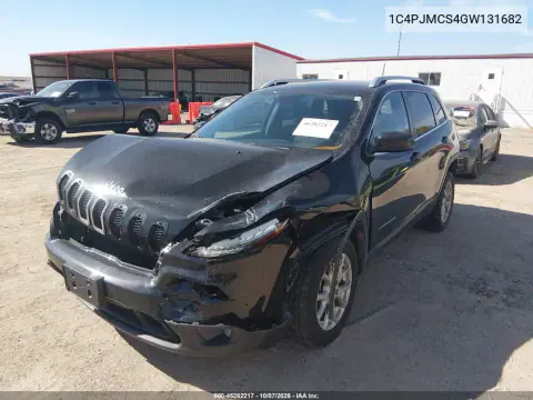 2016 Jeep Cherokee Latitude VIN 1C4PJMCS4GW131682 фото 3