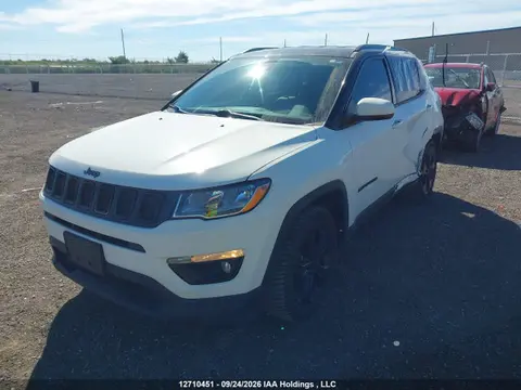 2020 Jeep Compass Altitude VIN 3C4NJCBB9LT135813 фото 2