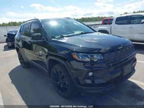 3C4NJDFB9NT220668 — 2022 Jeep Compass Altitude, Левый бок (Left Side), фото до ремонта