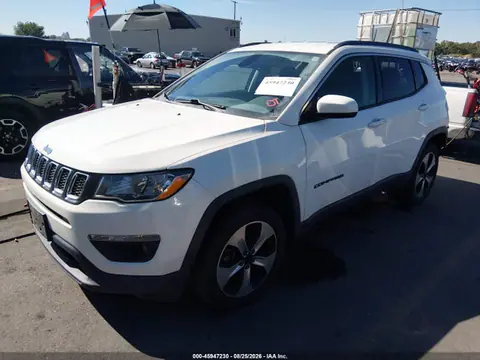 2018 Jeep Compass Latitude 4x4 VIN 3C4NJDBB7JT180297 фото 2