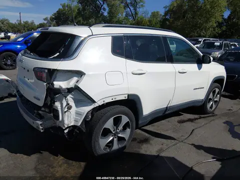 2018 Jeep Compass Latitude 4x4 VIN 3C4NJDBB7JT180297 фото 4