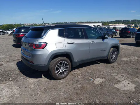 2018 Jeep Compass Latitude 4x4 VIN 3C4NJDBB9JT114883 фото 4