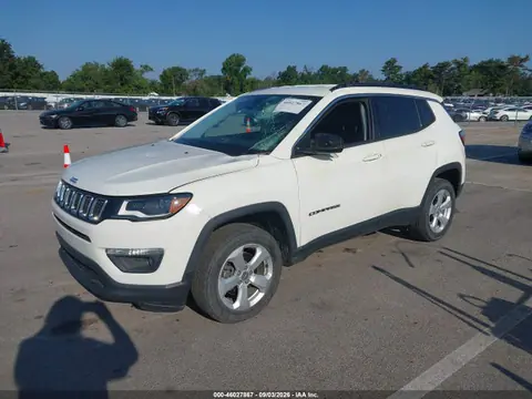 2018 Jeep Compass Latitude 4x4 VIN 3C4NJDBB1JT331635 фото 2
