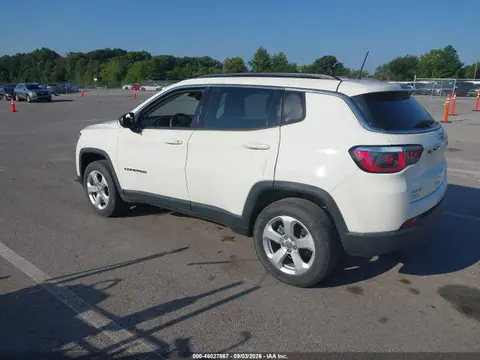 2018 Jeep Compass Latitude 4x4 VIN 3C4NJDBB1JT331635 фото 3