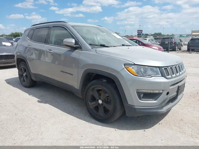 2019 Jeep Compass Latitude 4x4 VIN 3C4NJDBB1KT767922 фото 1