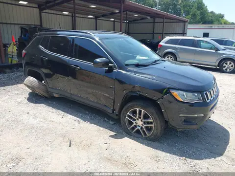 3C4NJDBB1KT760923 — 2019 Jeep Compass Latitude 4X4, Повреждения со всех сторон (All Over), фото до ремонта