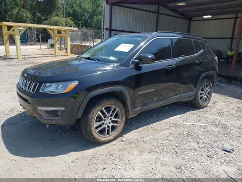 2019 Jeep Compass Latitude 4x4 VIN 3C4NJDBB1KT760923 фото 2