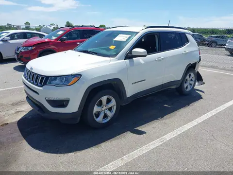 2020 Jeep Compass Latitude 4x4 VIN 3C4NJDBB1LT143233 фото 2