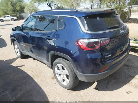 2021 Jeep Compass Latitude 4x4 VIN 3C4NJDBB5MT555446 фото 3