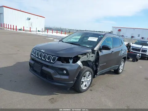 2022 Jeep Compass Latitude 4x4 VIN 3C4NJDBB4NT232538 фото 2