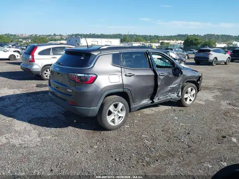 2022 Jeep Compass Latitude 4x4 VIN 3C4NJDBB8NT178757 фото 4