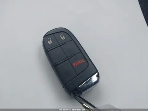 2024 Jeep Compass Latitude 4x4 VIN 3C4NJDBNXRT110444 фото 11