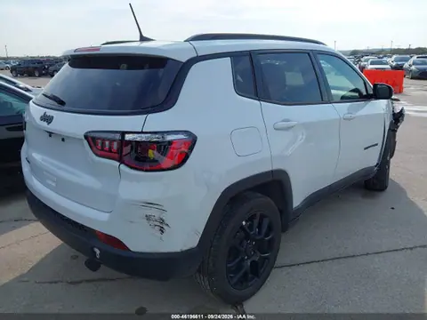 2025 Jeep Compass Latitude 4x4 VIN 3C4NJDBN1ST623572 фото 4