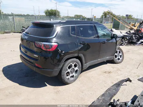 2018 Jeep Compass Latitude Fwd VIN 3C4NJCBB1JT304641 фото 4