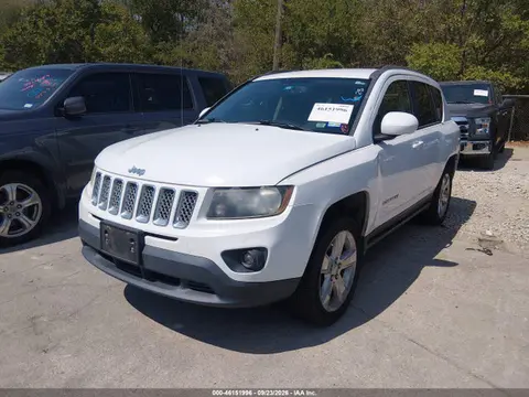 2014 Jeep Compass Latitude VIN 1C4NJCEBXED660271 фото 2