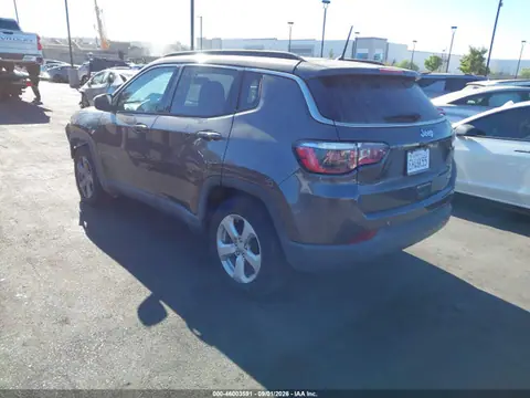 2018 Jeep Compass Latitude VIN 3C4NJCBB4JT411635 фото 3