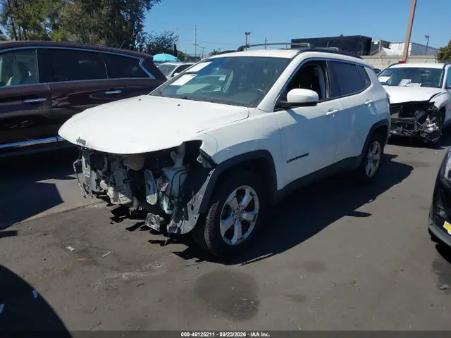 3C4NJCBBXJT125417 — 2018 Jeep Compass Latitude, фото 2 с аукциона IAAI 30.09.2026, Передняя часть