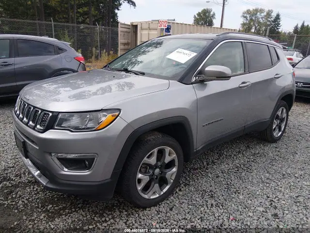 3C4NJDCB8JT401016 — 2018 Jeep Compass Limited 4X4, фото 2 с аукциона IAAI 14.10.2026, Правый бок