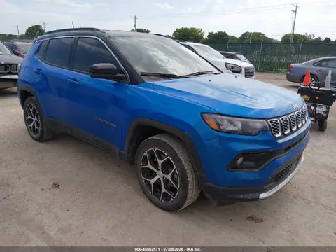 3C4NJDCN0RT157531 — 2024 Jeep Compass Limited 4X4, Град (Hail), фото до ремонта