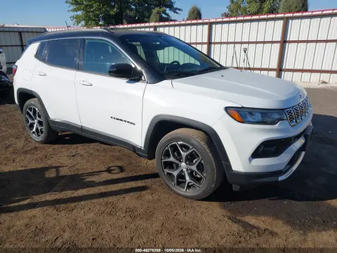 3C4NJDCNXRT117070 — 2024 Jeep Compass Limited 4X4, Левый бок (Left Side), фото до ремонта