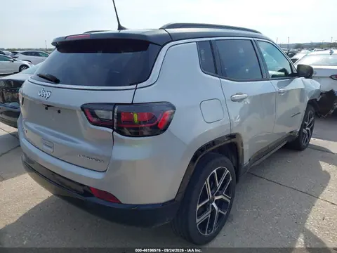 2025 Jeep Compass Limited 4x4 VIN 3C4NJDCN7ST624398 фото 4