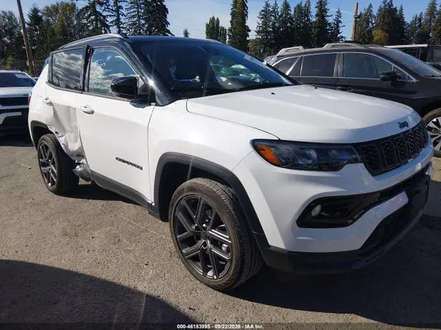3C4NJDCN6TT258967 — 2026 Jeep Compass Limited Altitude, Правый бок (Right Side), фото до ремонта