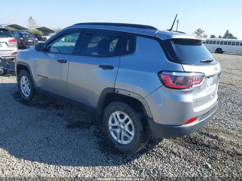 2018 Jeep Compass Sport 4x4 VIN 3C4NJDAB9JT132088 фото 3