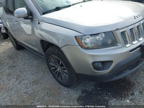 1C4NJDAB5ED819919 — 2014 Jeep Compass Sport, Передняя часть слева (Left Front), фото до ремонта