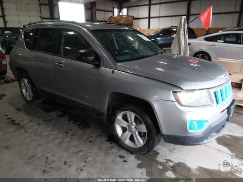 1C4NJDBB8ED870250 — 2014 Jeep Compass Sport, Задняя часть (Rear), фото до ремонта