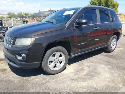 2014 Jeep Compass Sport VIN 1C4NJCBA1ED830500 фото 2