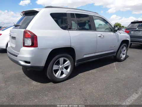 2014 Jeep Compass Sport VIN 1C4NJDBB1ED598401 фото 4