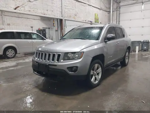 2015 Jeep Compass Sport VIN 1C4NJDBB6FD332602 фото 2