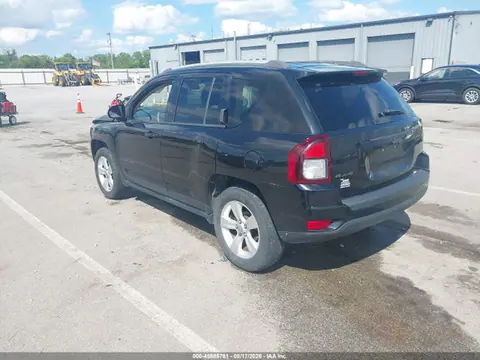 2015 Jeep Compass Sport VIN 1C4NJDBB7FD332432 фото 3