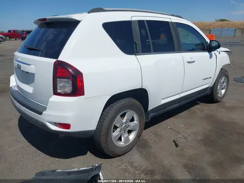 2015 Jeep Compass Sport VIN 1C4NJCBAXFD436866 фото 4