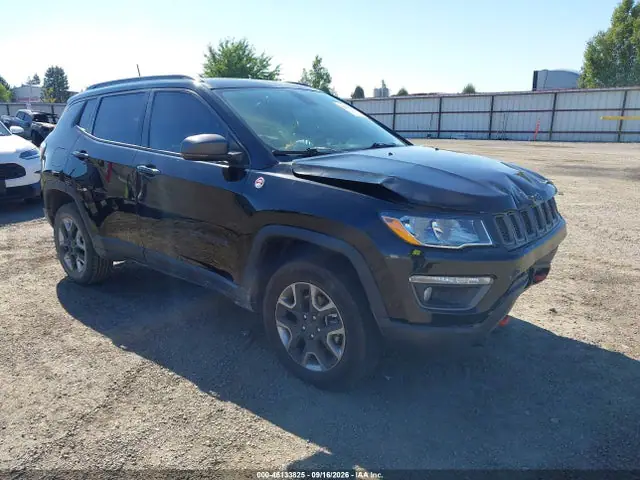 3C4NJDDB8JT128741 — 2018 Jeep Compass Trailhawk 4X4, Передняя часть (Front End), фото до ремонта