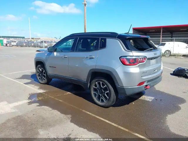 2020 Jeep Compass Trailhawk 4x4 VIN 3C4NJDDB9LT111496 фото 3