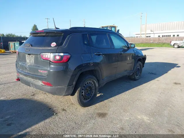 3C4NJDDB2JT412589 — 2018 Jeep Compass Trailhawk, фото 4 с аукциона IAAI 14.10.2026, Передняя часть