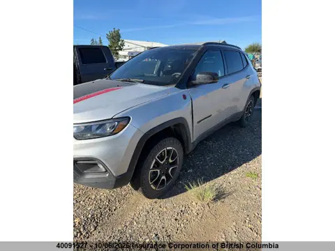 2024 Jeep Compass Trailhawk VIN 3C4NJDDN5RT123308 фото 2
