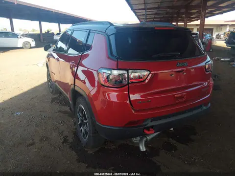 2026 Jeep Compass Trailhawk VIN 3C4NJDDN7TT208559 фото 3