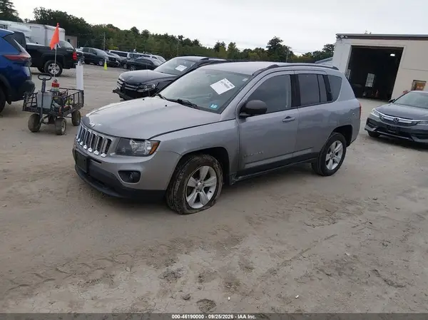 1C4NJDBB7GD626639 — 2016 Jeep Compass, фото 2 с аукциона IAAI, Передняя часть справа