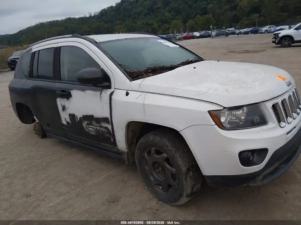 1C4NJCBA1GD525632 — 2016 Jeep Compass, Не указано (Unknown), фото до ремонта