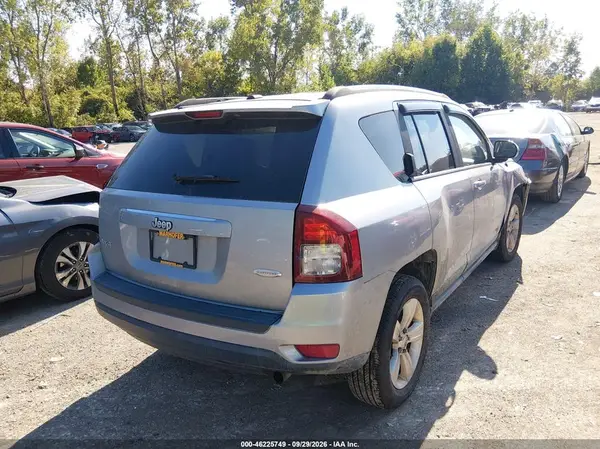 1C4NJDEB7GD784958 — 2016 Jeep Compass, фото 4 с аукциона IAAI, Передняя часть