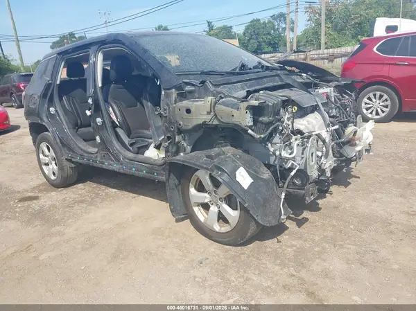 3C4NJDBB9HT628615 Jeep Compass 2017 — повреждение Угон, фото до ремонта